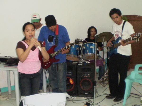 cousins in their practice before a gig..cila is the vocalist