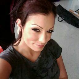 Scammer with photos of Aria Giovanni Fq_CbuiljnryPMfUhQPv6qHC-WbpP_UkBLMwbbOBQxyP0-AjlVc931QYWnUHudph