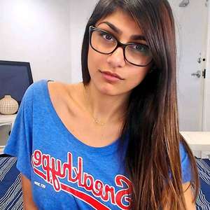 Scammer with photos of Mia Khalifa 8l932eGtct9VAOyLvJ56F3KBlCGV8I7915bGHenESCOdiCORkAqMF7BJGjVKDmbP